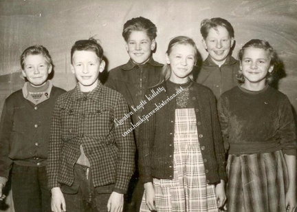Yläkoululaisia 1957
