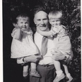 Nikolai Mäkelä ja lastenlapsia 50-luvun lopussa